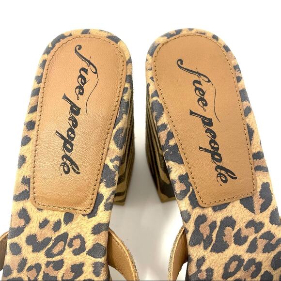 Free People Charlie-V Block Heel Sandal in Leopard Zebra Print Size 10 EU 40 - Picture 5 of 9